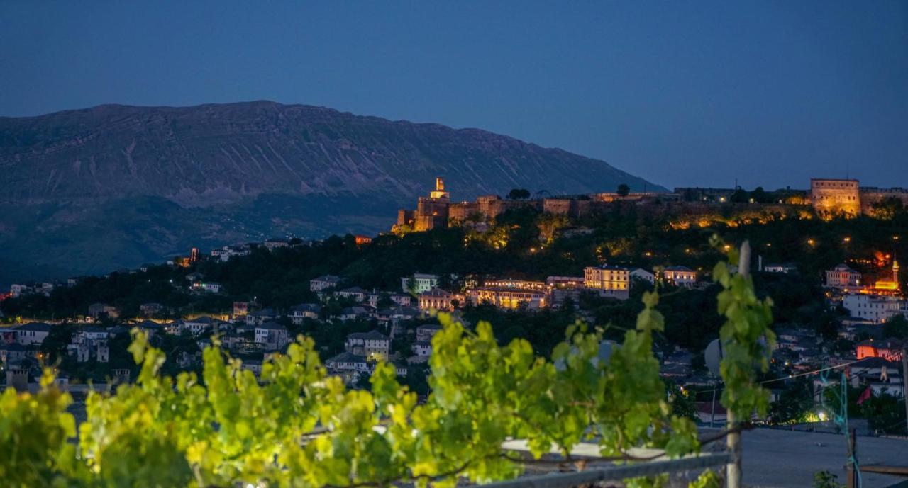 Patio Rooms Gjirokastër Екстериор снимка
